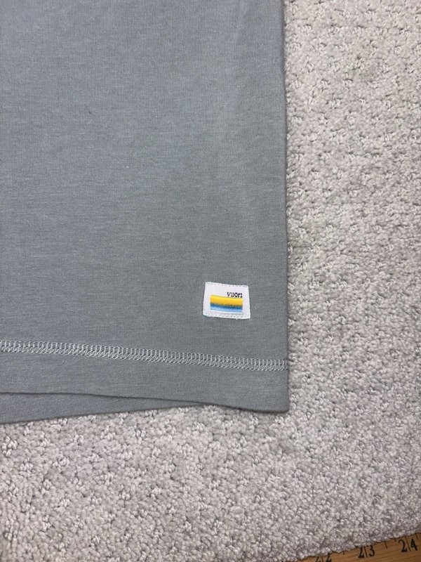 Vuori Current Tech Tee Shirt Mens Large V195 Grey Performance Athletic Stretch gallery