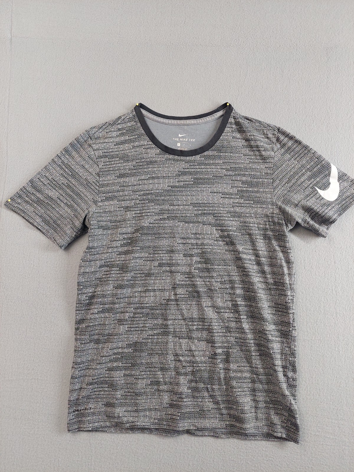 Nike Men Training T Shirt M Gray Heathered Dri Fit Short Sleeve Crew Neck Casual gallery