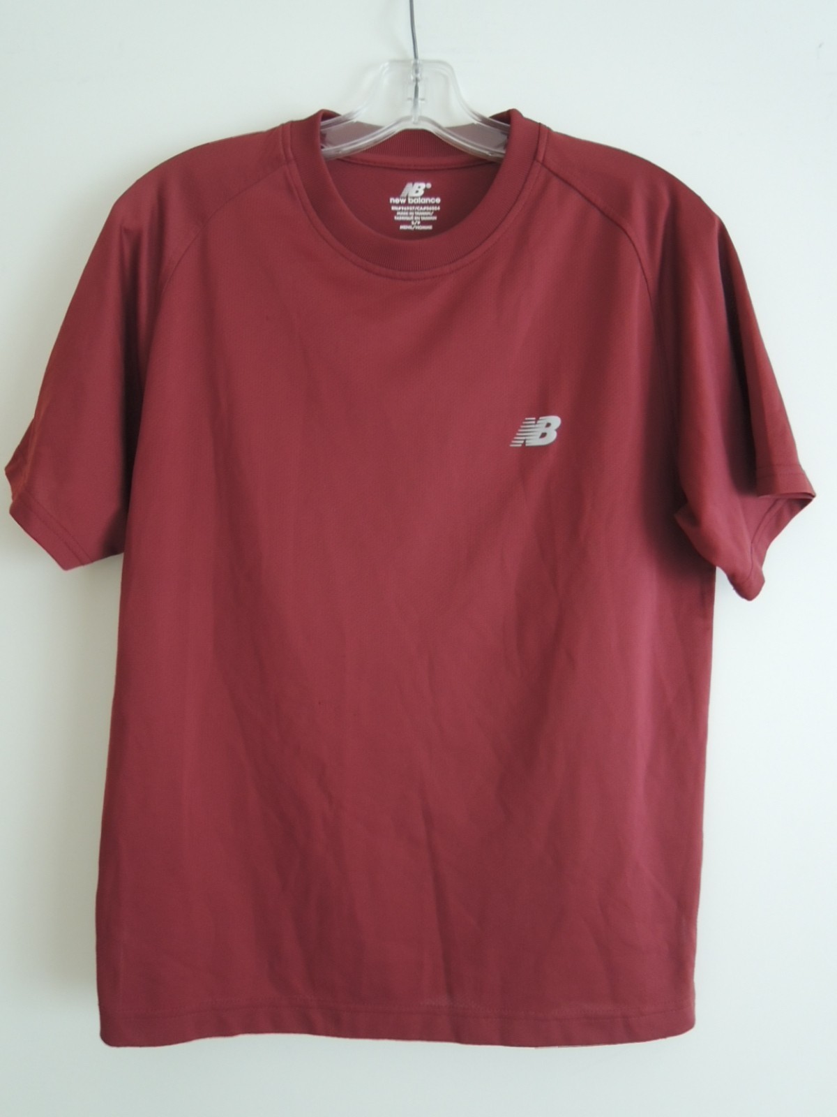 Mens Shirt Size S NEW BALANCE Deep Red Mesh Fabric S/S Mens Sports Training Top gallery