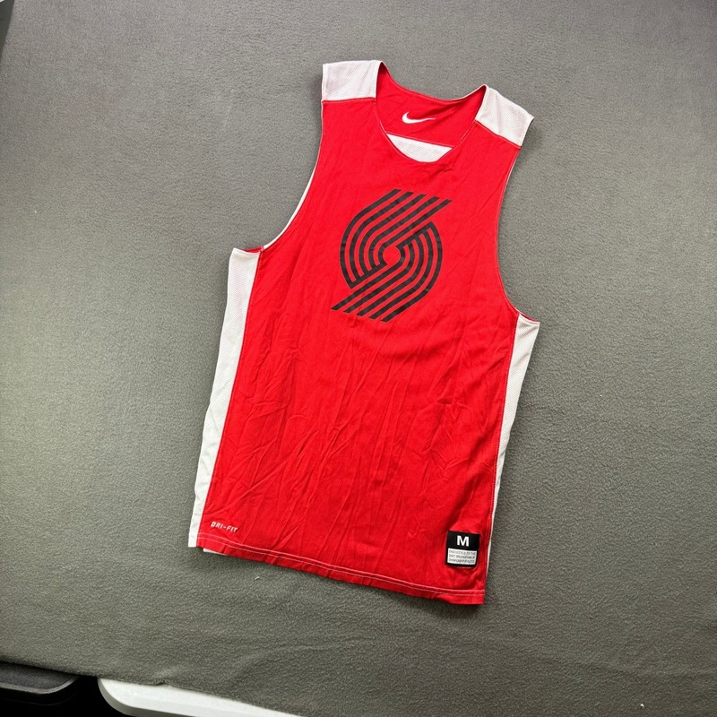 Nike Portland Trail Blazers Jersey Men M Red Reversible Mesh NBA 626702-658 gallery