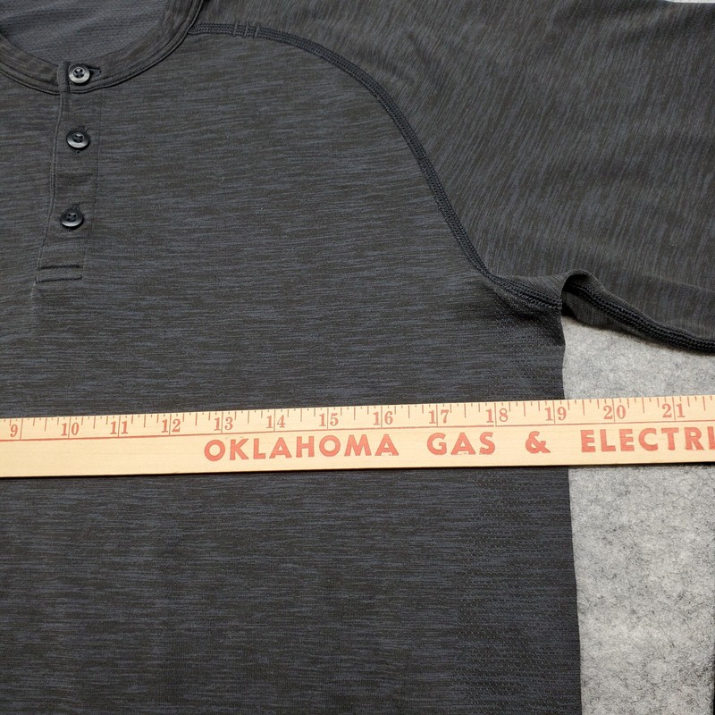 Lululemon Shirt Men's Size Medium Dark Gray Metal Vent Tech 3 Henley Long Sleeve gallery
