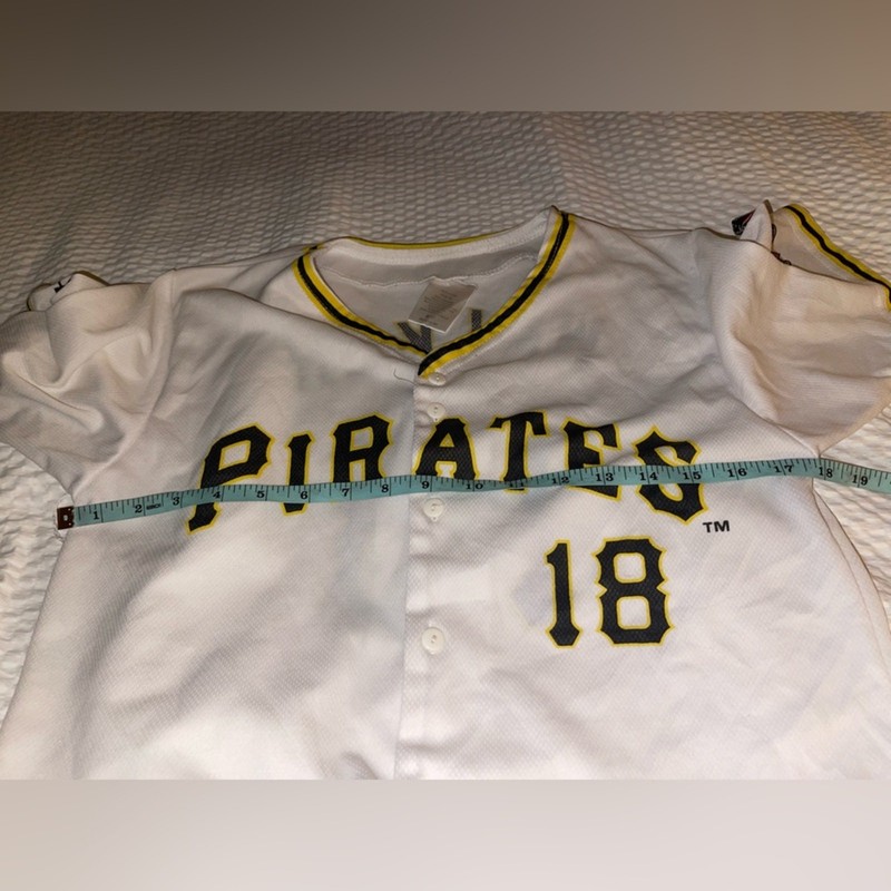 White Pittsburgh Pirates Baseball Jersey Size XL gallery