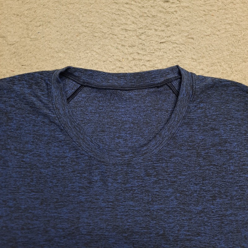 Lululemon Surge Warm Crew Neck Shirt Mens Large Blue Black Pullover Long Sleeve gallery