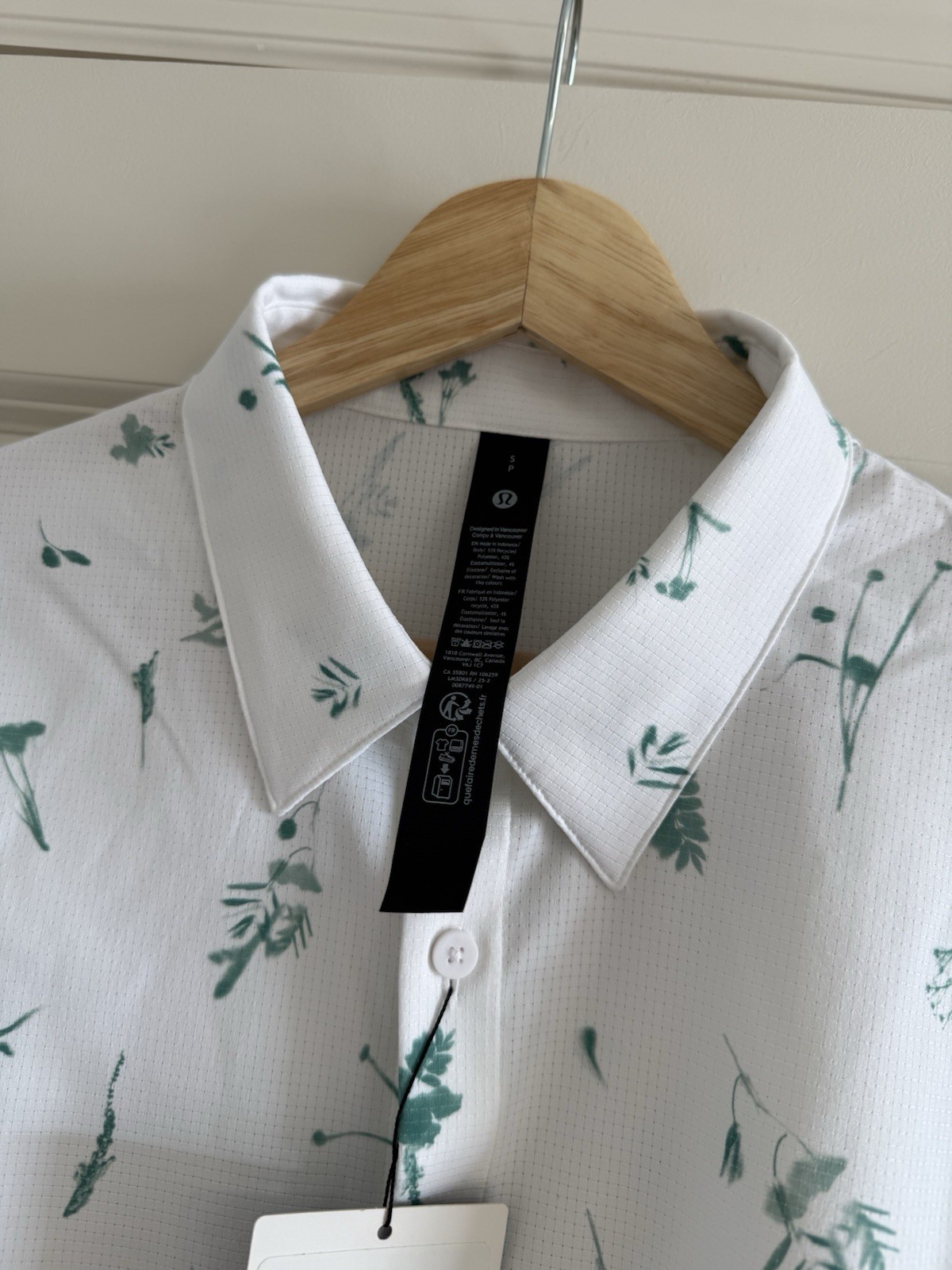 Lululemon Airing Easy Short Sleeve Shirt Men Size S SSW1 New gallery