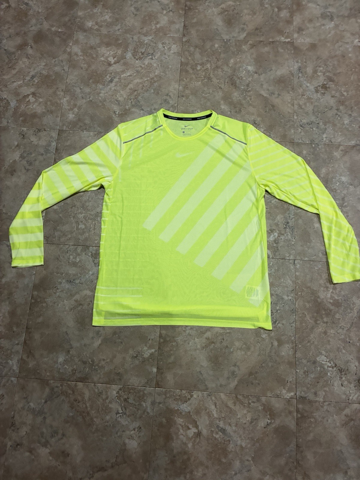 Nike Dri-FIT Men's Yellow Reflective Breathable Crew Neck LS Shirt Size L gallery