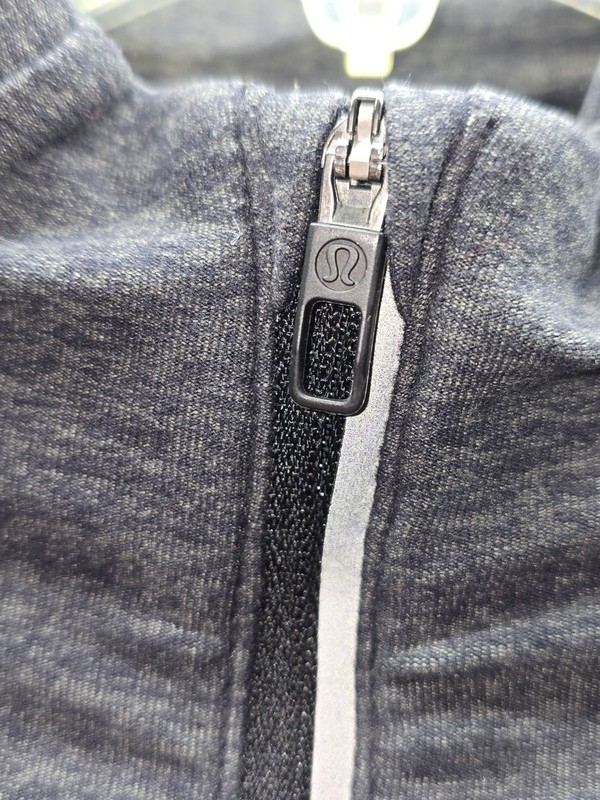 Lululemon Surge Warm 1/2 Zip Mens XS Gray M3CCKS gallery