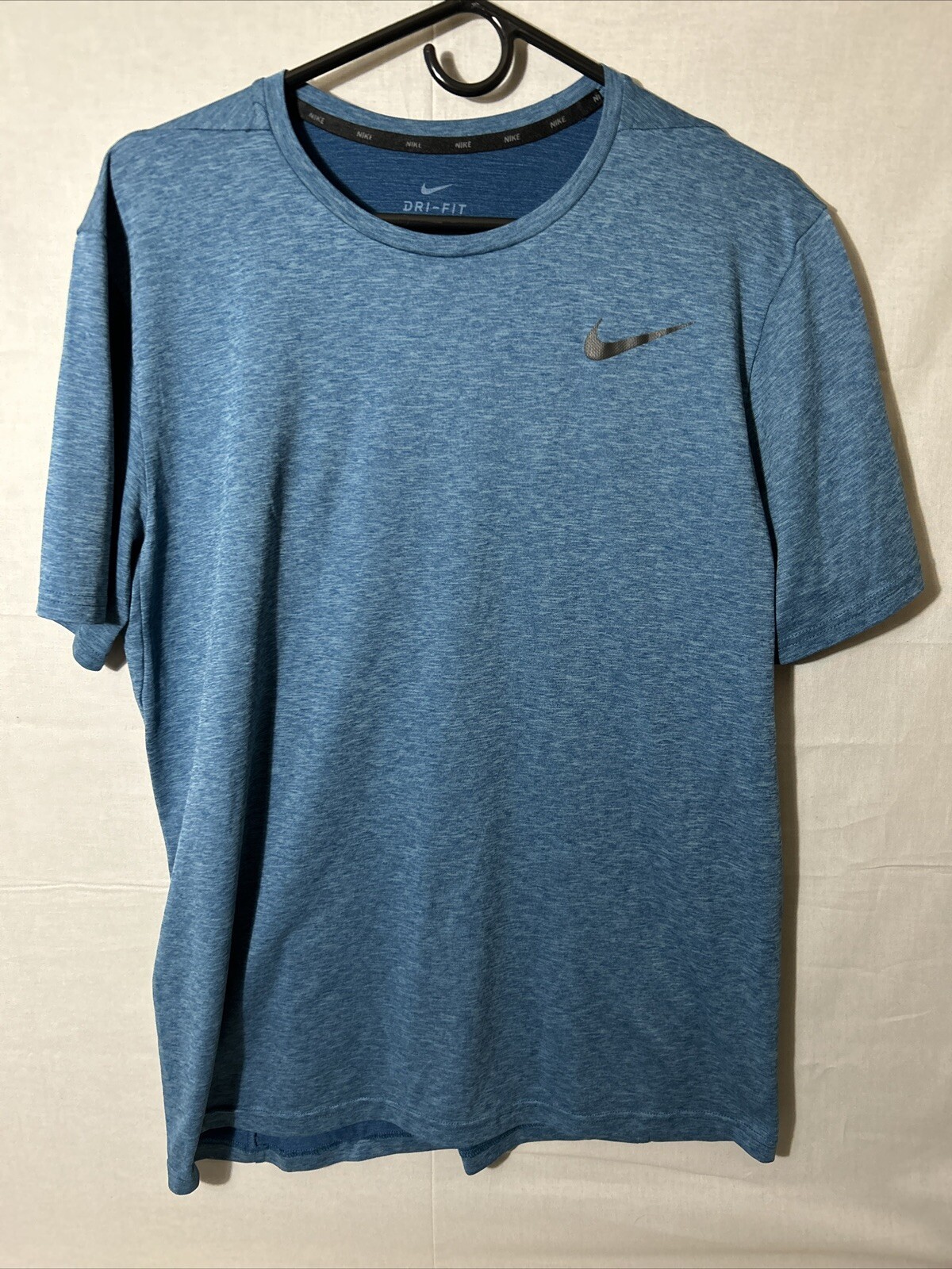 Nike Men’s Short Sleeve Shirt Dry Fit Size Large Logo On Front Blue Athletic L gallery