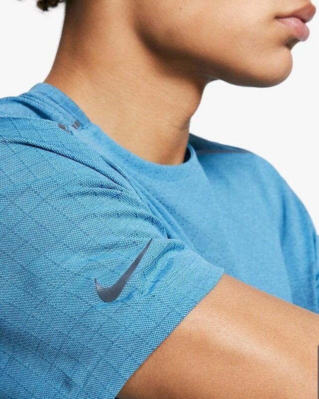 Nike Tech Pack Men's Running Top AQ6375 418 gallery