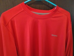 Reebok Play Dry Mens Large Long Sleeved Athletic Shirt
