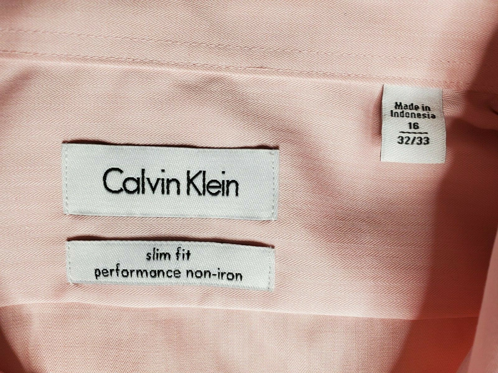 Calvin Klein Men's Performance Non-Iron Button Up Dress Shirt Slim Fit gallery
