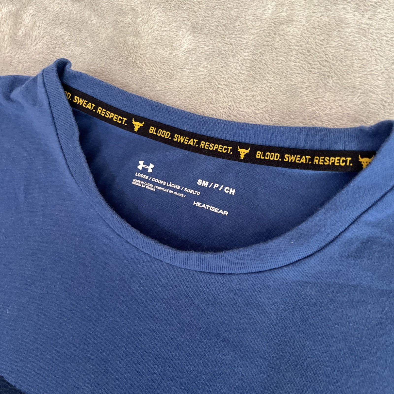 Under Armour Project Rock Loose Headgear T-Shirt Men’s Small Blue Gradient Blood gallery