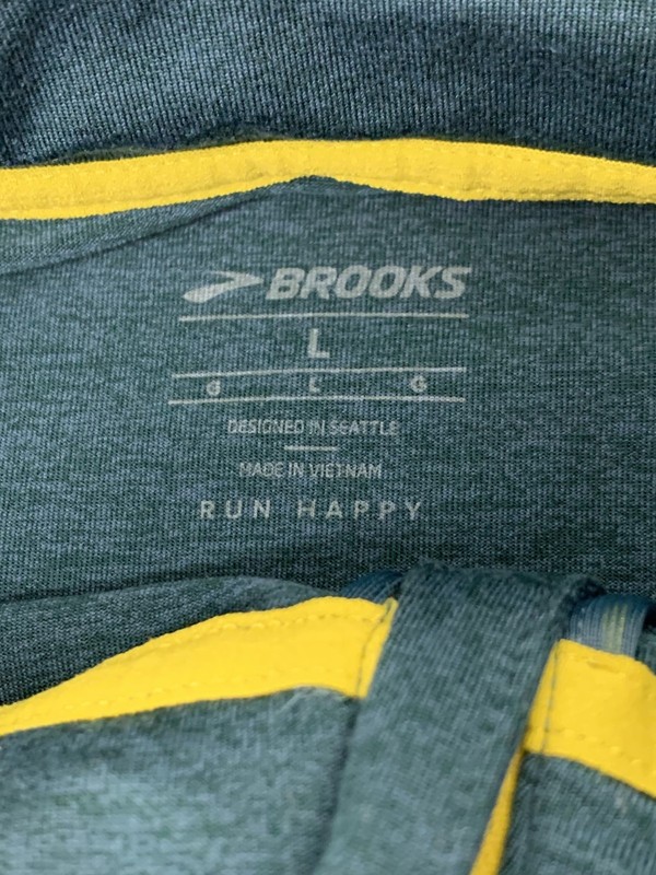 Brooks Dash 1/2 Zip Running Top Men's size L gallery