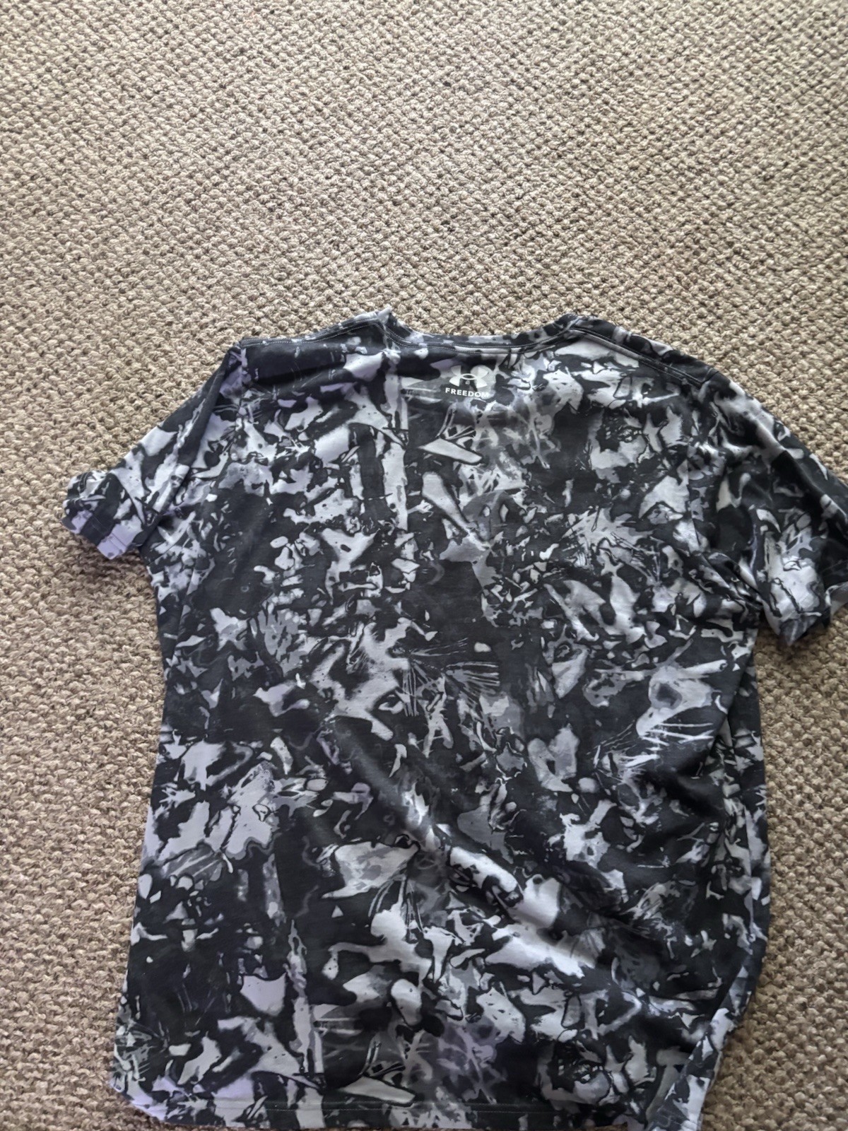 Under Armour Mens Freedom Camo Shirt XXL gallery