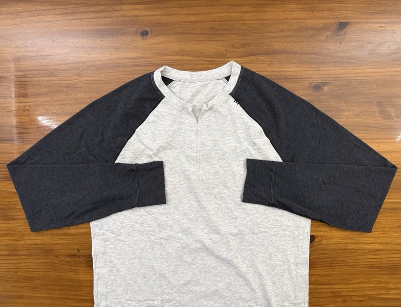 Lululemon Performance Training Raglan L/S Shirt Men's Large Gray Heather gallery