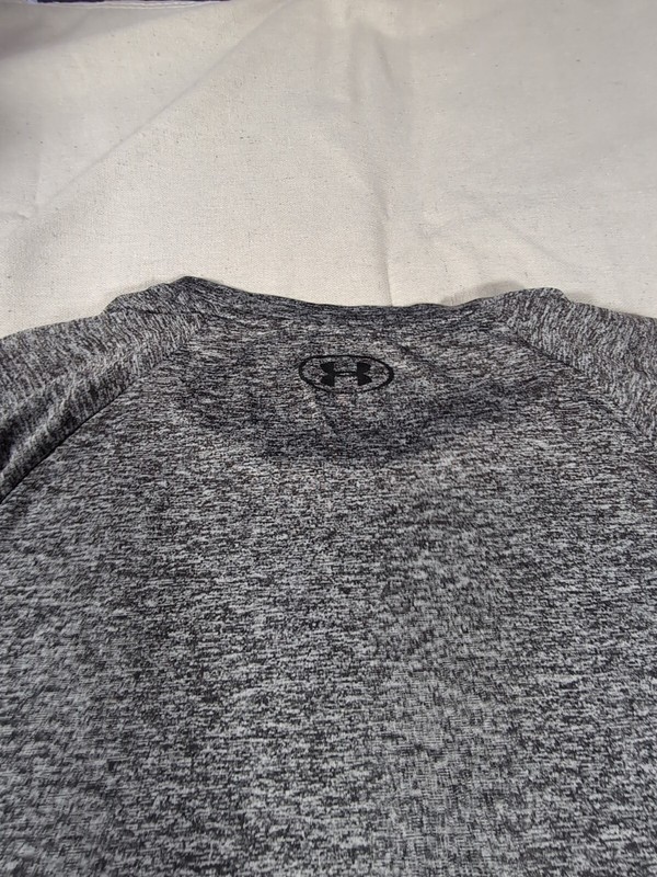 Under Armour XXL Men’s “The Tech Tee” Loose Headgear Grey Blend SS Shirt gallery