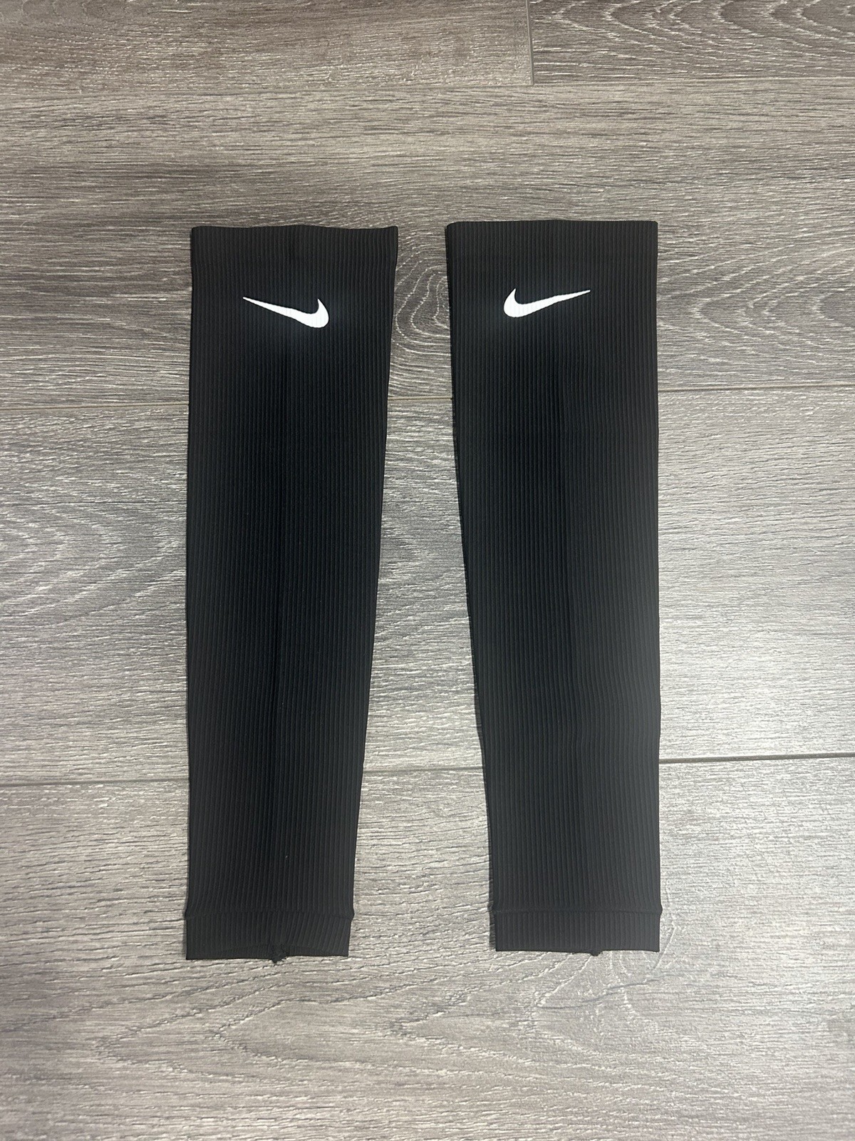 Nike Aeroswift Running Arm Sleeve Track & Field Size Medium gallery