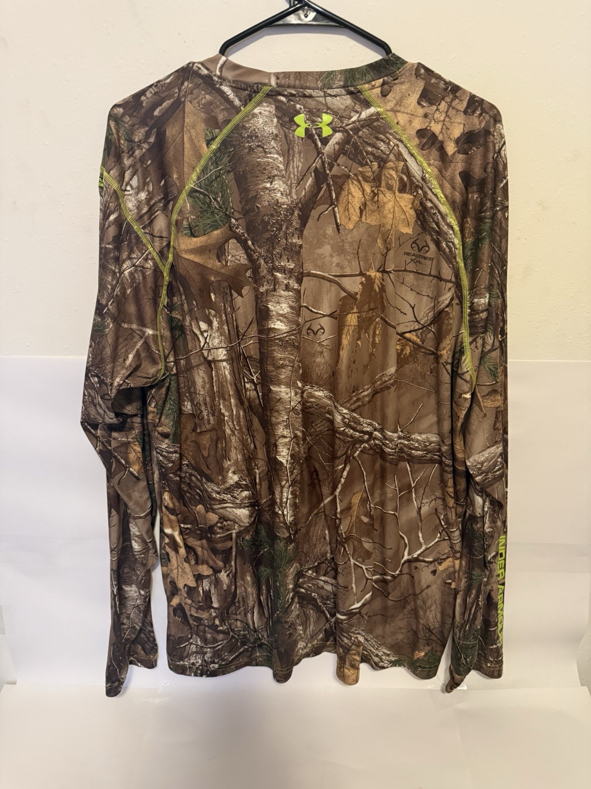 Under Armour Real Tree Camo Thermal Long Sleeve Scent Control Men’s XL Loose gallery