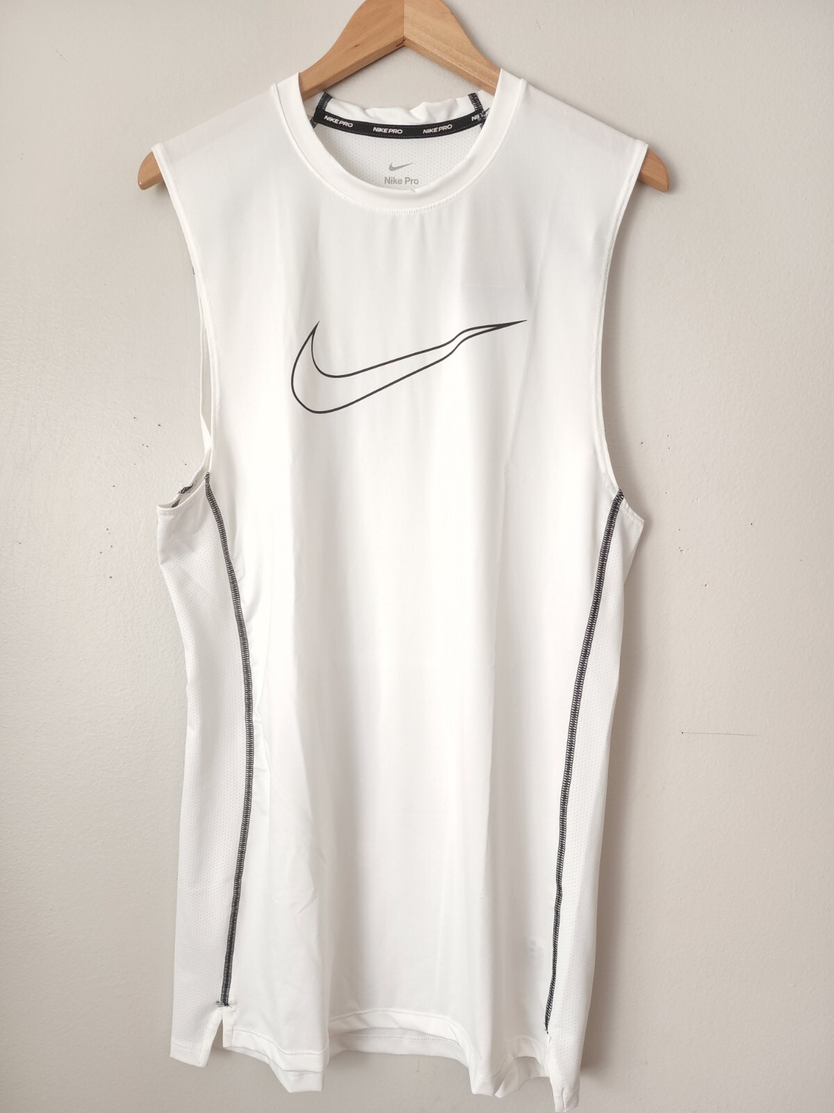 NIKE PRO Dri-FIT Size 2XLarge Slim Fit Men's Training Sleeveless Top DD1977-100 gallery