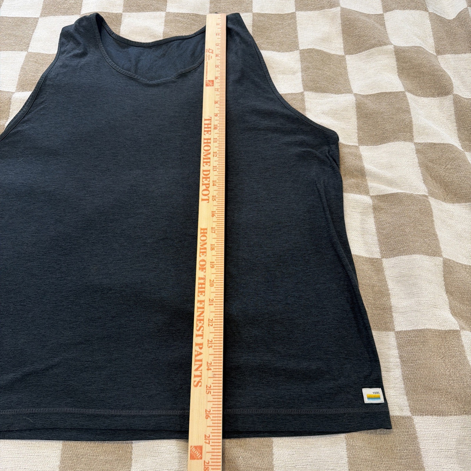Vuori Strato Tech Tank In Charcoal Heather Size XL In EUC gallery