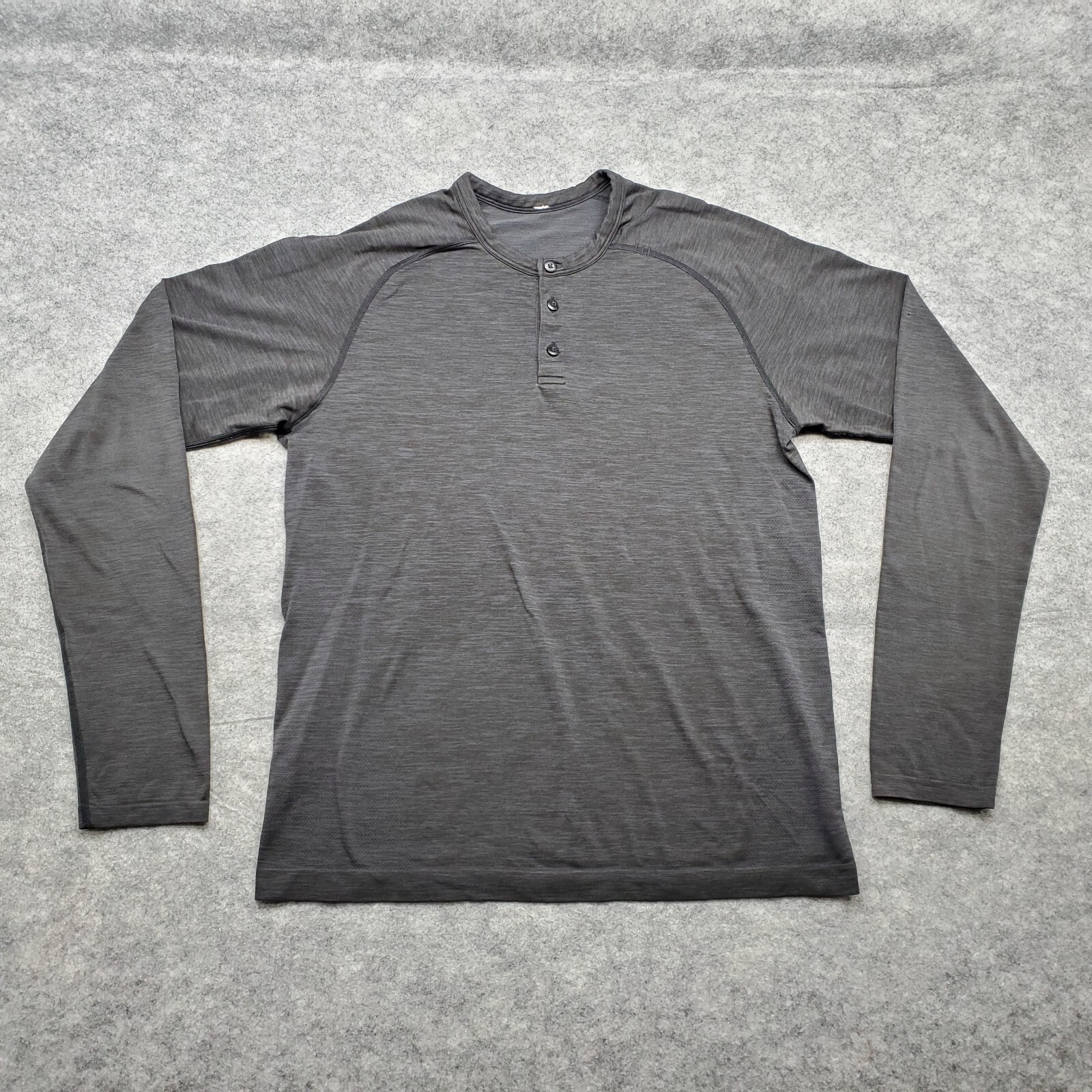Lululemon Shirt Men's Size Medium Dark Gray Metal Vent Tech 3 Henley Long Sleeve gallery