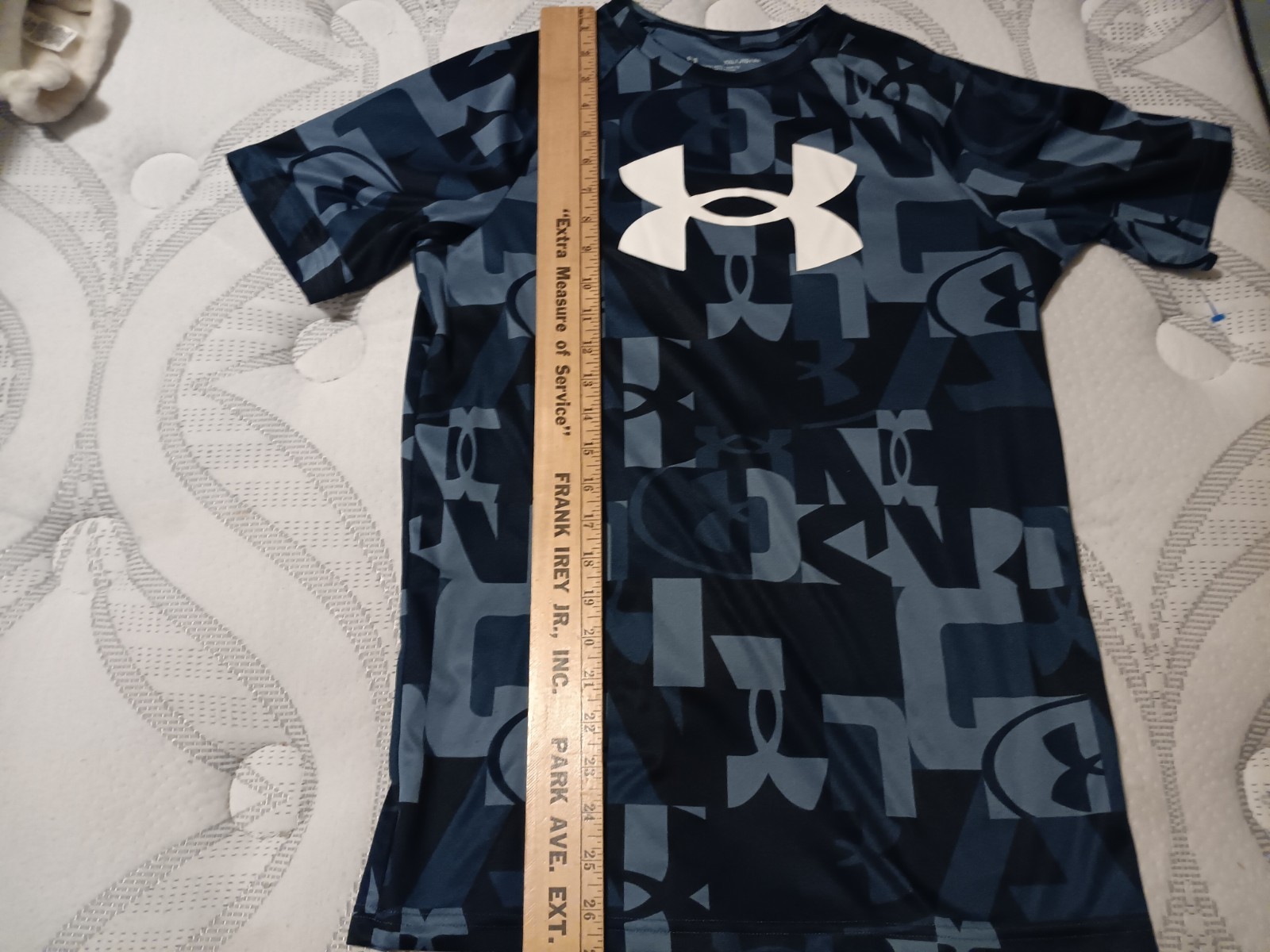 Under Armour YXL Project Rock All Over Print T-Shirt Camo Print BLUE BLACK gallery