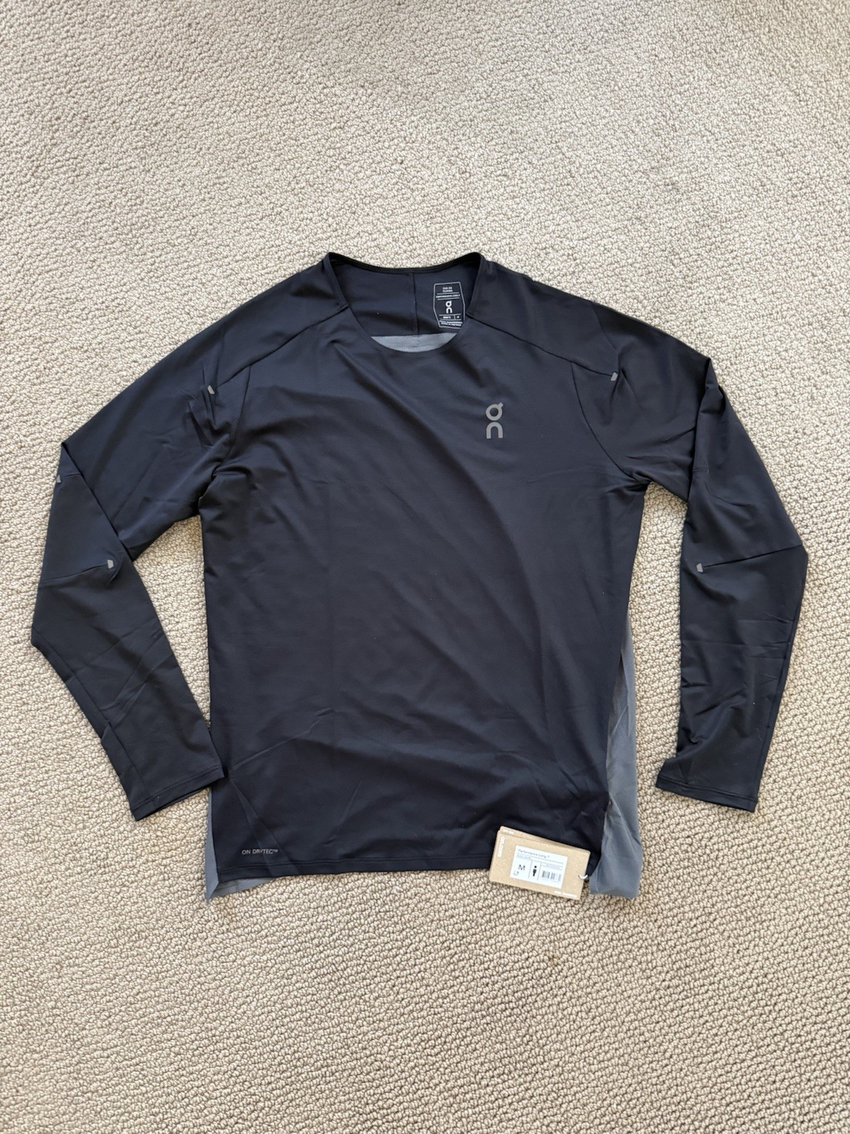 On Running Performance Long Sleeve T Black Men’s Medium NWT (retails $90) gallery