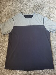Lululemon In Your Element Pocket Tee Shirt Grey/Navy Men’s Large