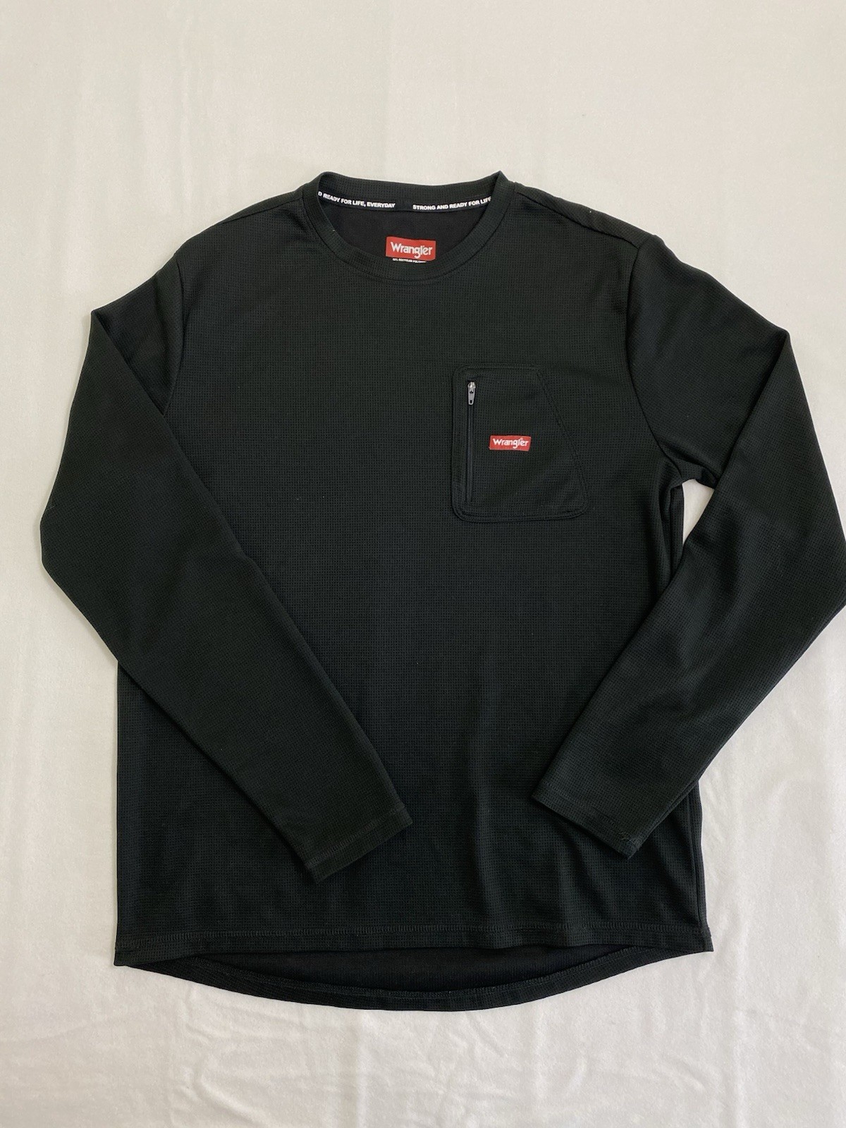 Wrangler Performance Thermal Long Sleeve Top Men's Medium Black Crew Neck gallery