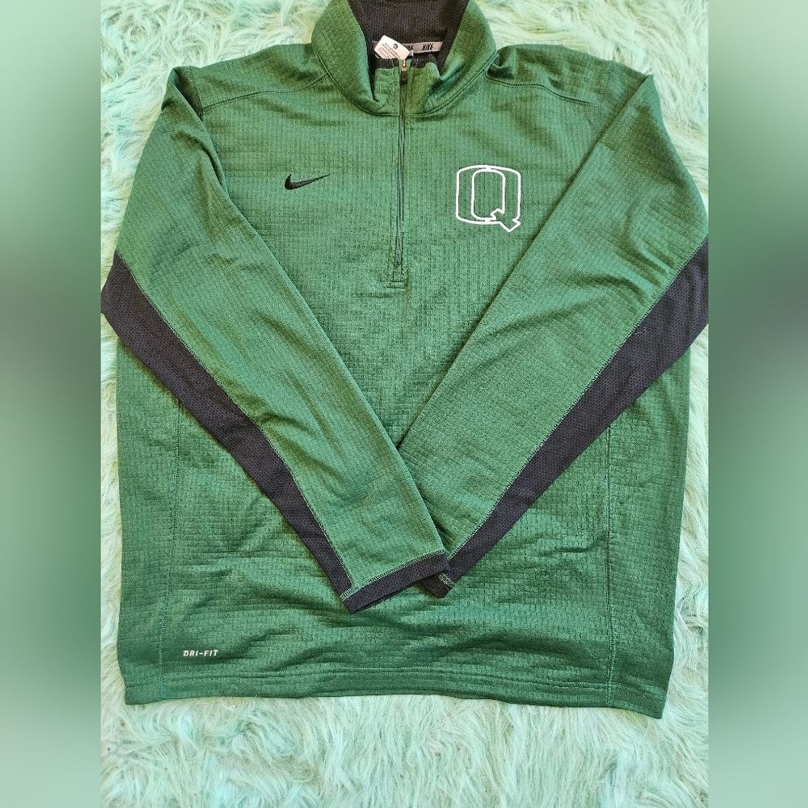 Nike Green Dri Fit Waffle Textured Size XL gallery