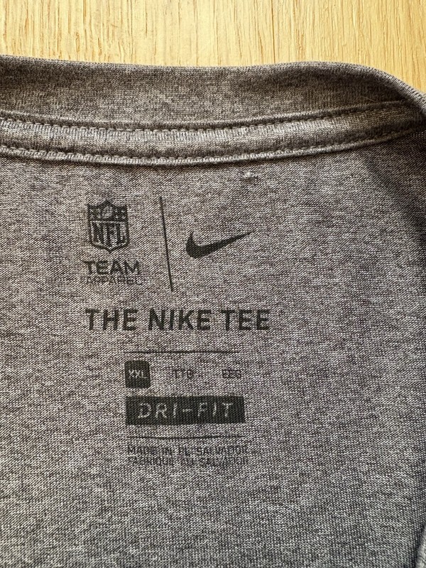 Nike Men’s Size XXL Gray Dri-Fit NFL New York GIANTS Shirt Activewear Top gallery