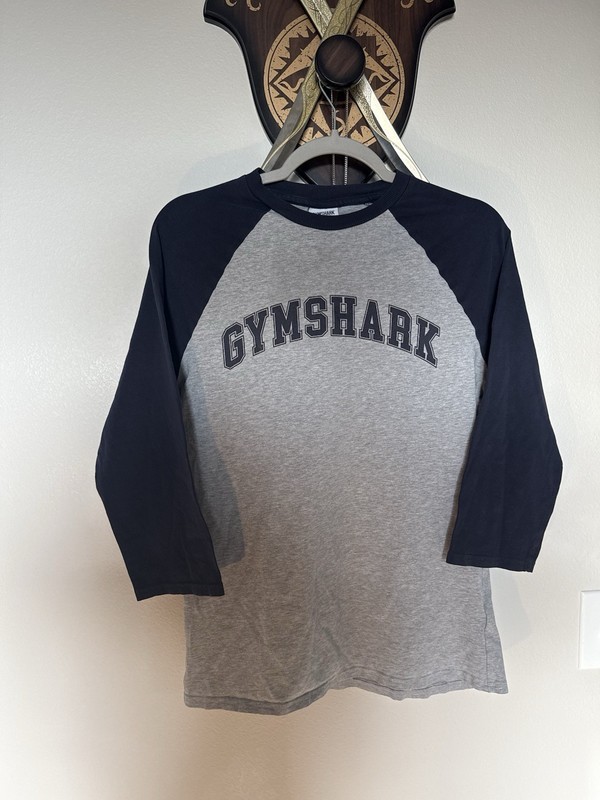 GYMSHARK COLLEGIATE RAGLAN3/4 SLEEVE T-SHIRT SIZE SMALL gallery