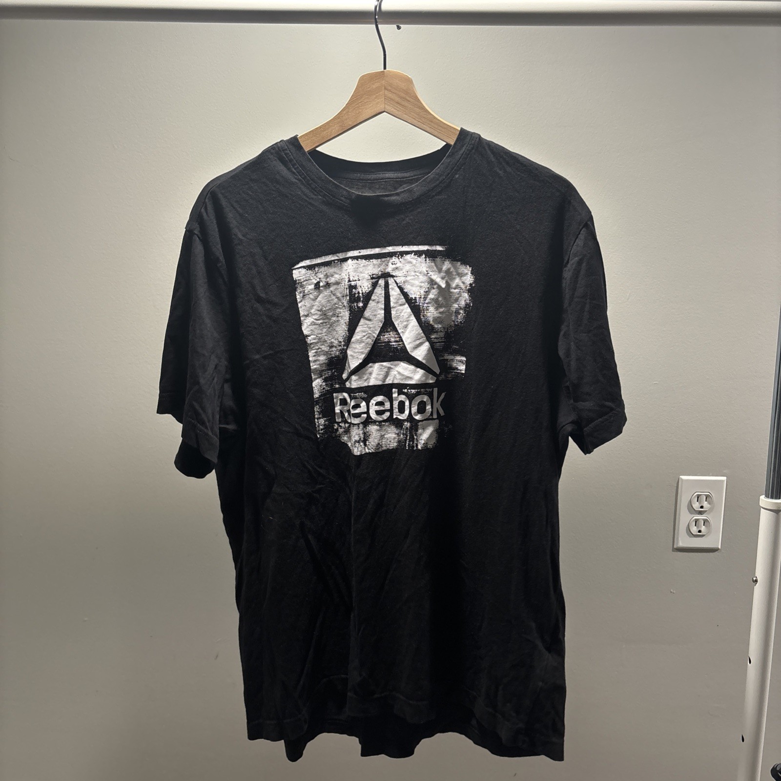 Men’s Reebok Multicolr XL Bundle (Shirts And Quarter Zip) gallery