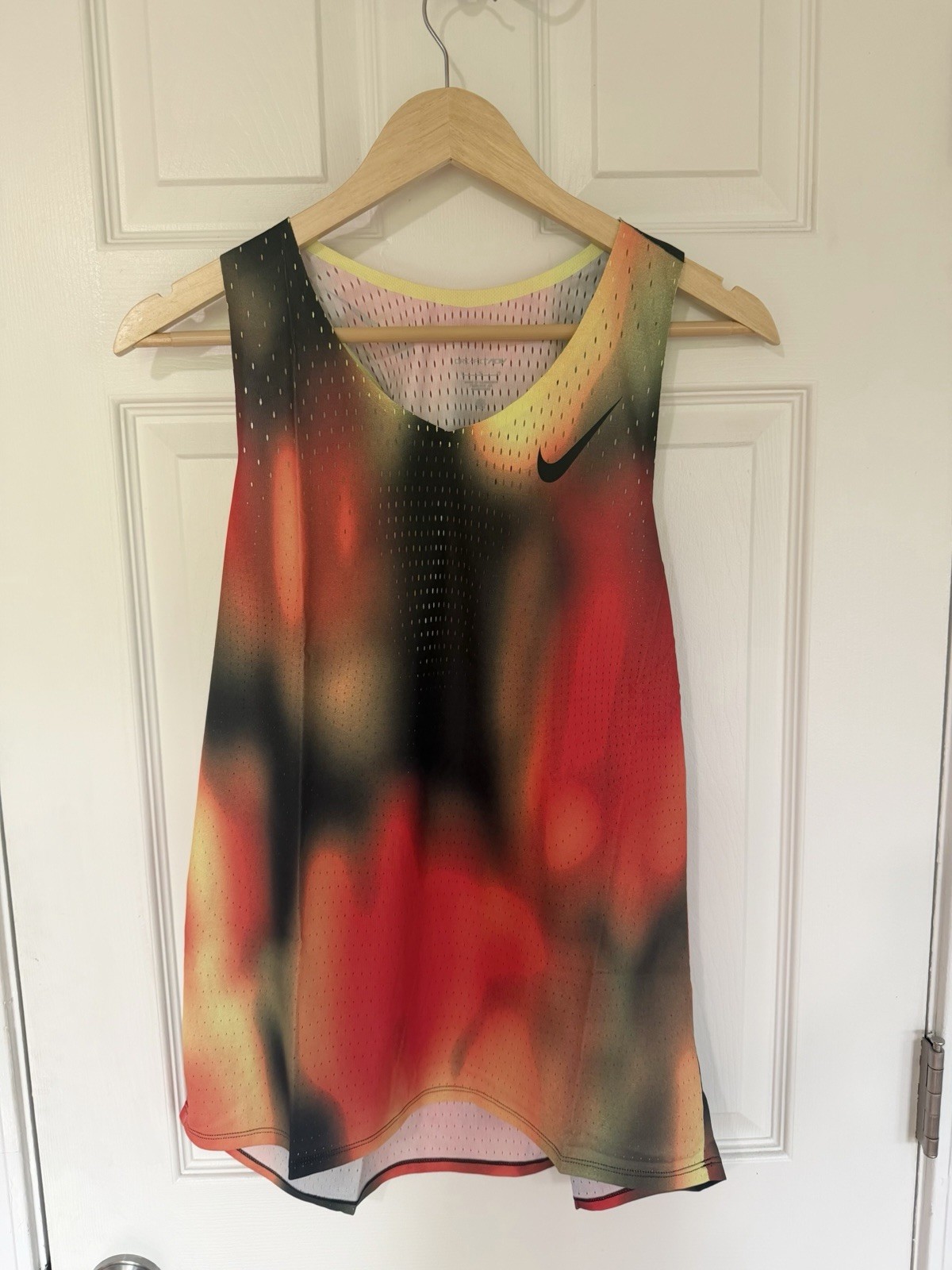 Nike ADV Aeroswift Elite Entry Race Day Singlet Size Men’s Large HJ3380-736 gallery