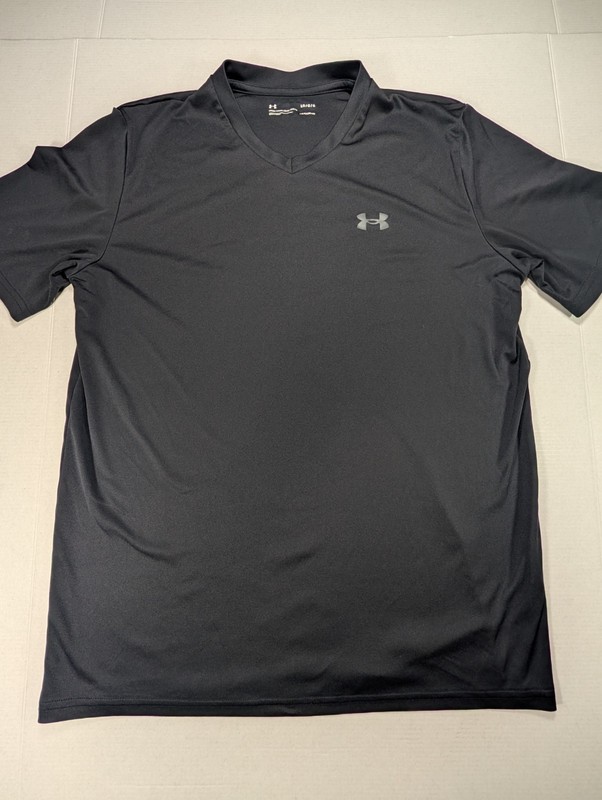 Under Armour HeatGear Men’s Large V-Neck Performance T-Shirt Black Loose Fit gallery