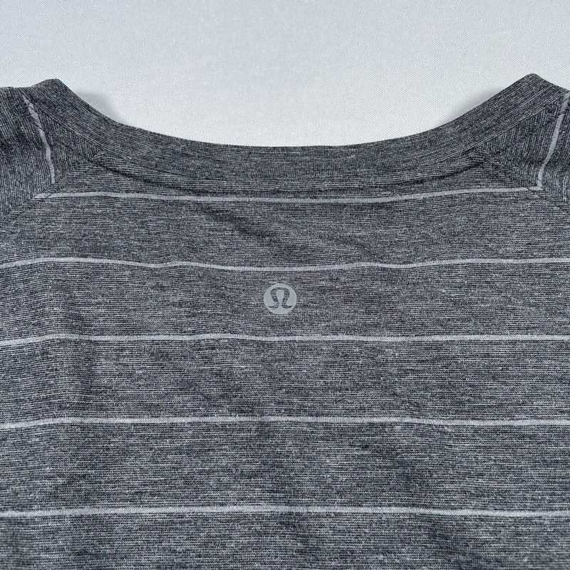 Luluemon tee shirt stripe grey quick dry performance stretch ourdoor athletic L gallery