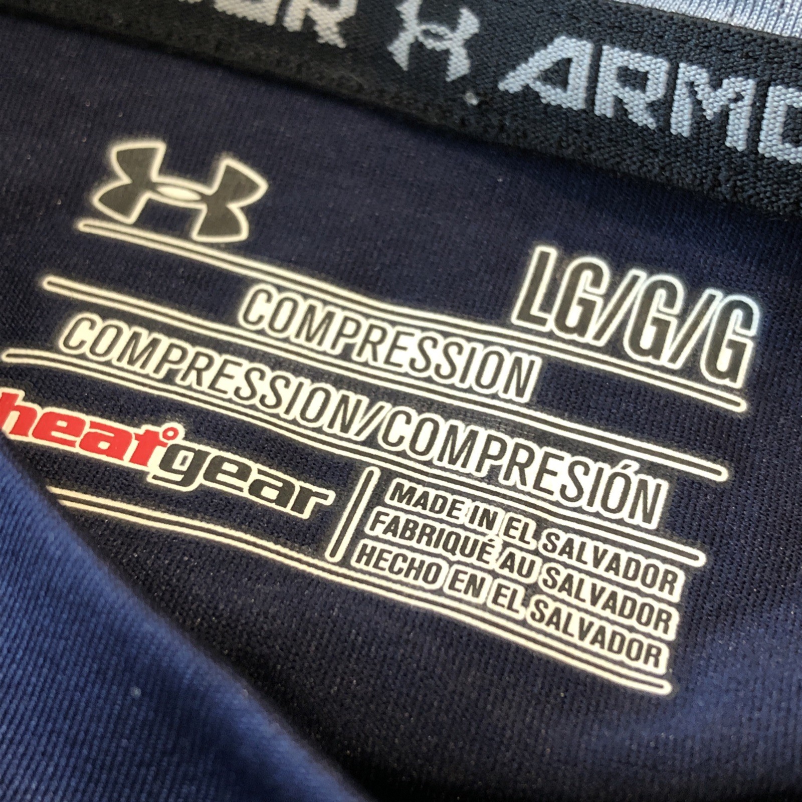 Under Armour Compression Long Sleeved Men's Size L Navy HeatGear Lightweight gallery