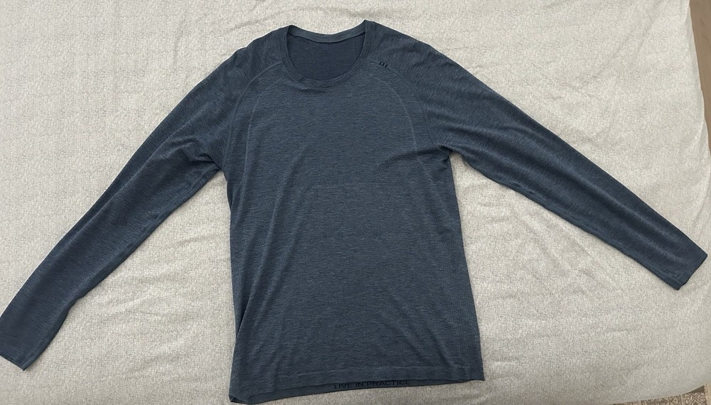 Lululemon Men’s Medium Metal Vent Tech Long Sleeve Shirt Gray Athletic Top