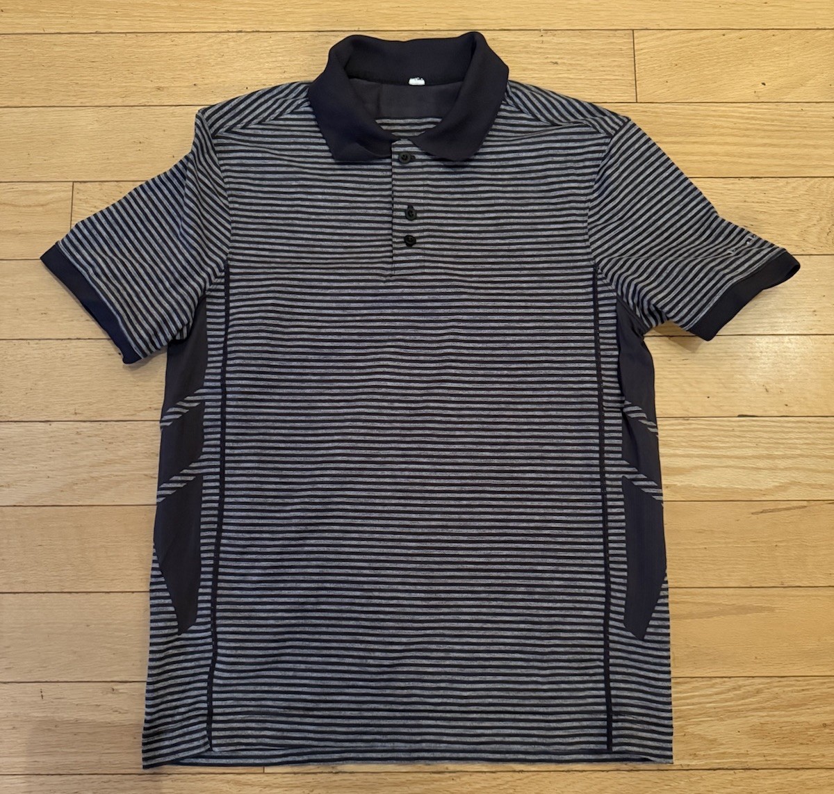 Lululemon Metal Tech Vent Black Striped Polo Black Collar Sz Medium gallery