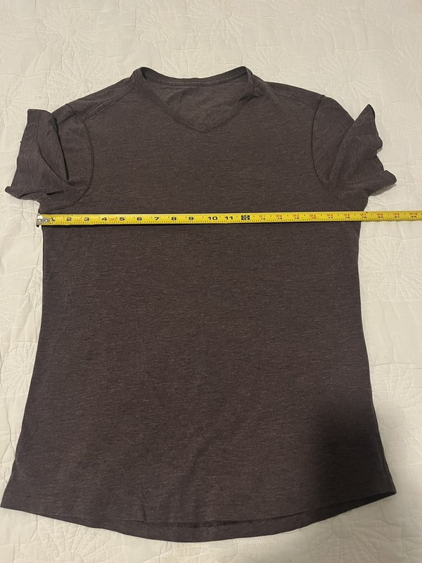 Lululemon Mens 5 Year Basic V-Neck Updated Fit Heathered Garnet Size Small gallery