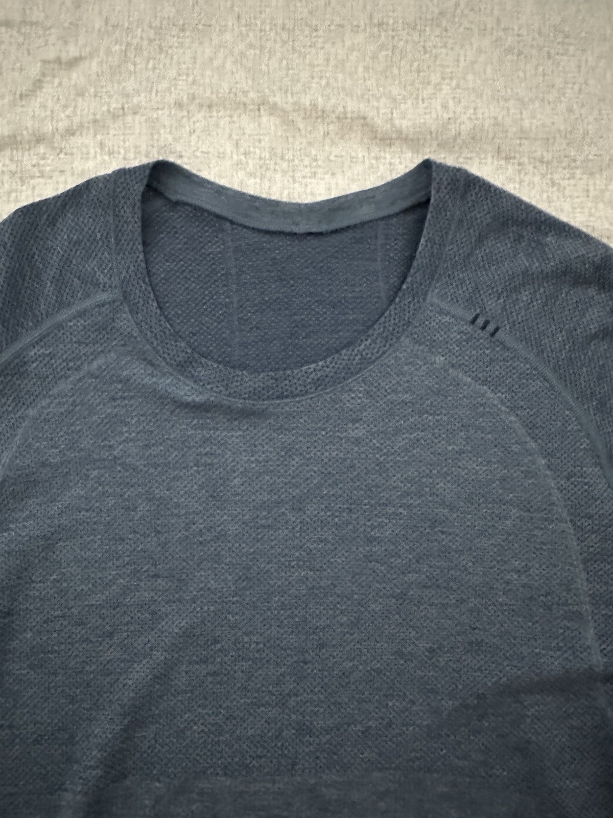 Lululemon Men’s Medium Metal Vent Tech Long Sleeve Shirt Gray Athletic Top gallery