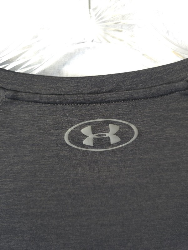 Under Armour Tech Men's Gray V-Neck Short Sleeve Polyester Logo T-Shirt L gallery