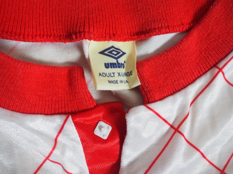 VTG 80s 90s Umbro Red White Hex USA Made Shiny Retro Soccer Jersey Mens L gallery