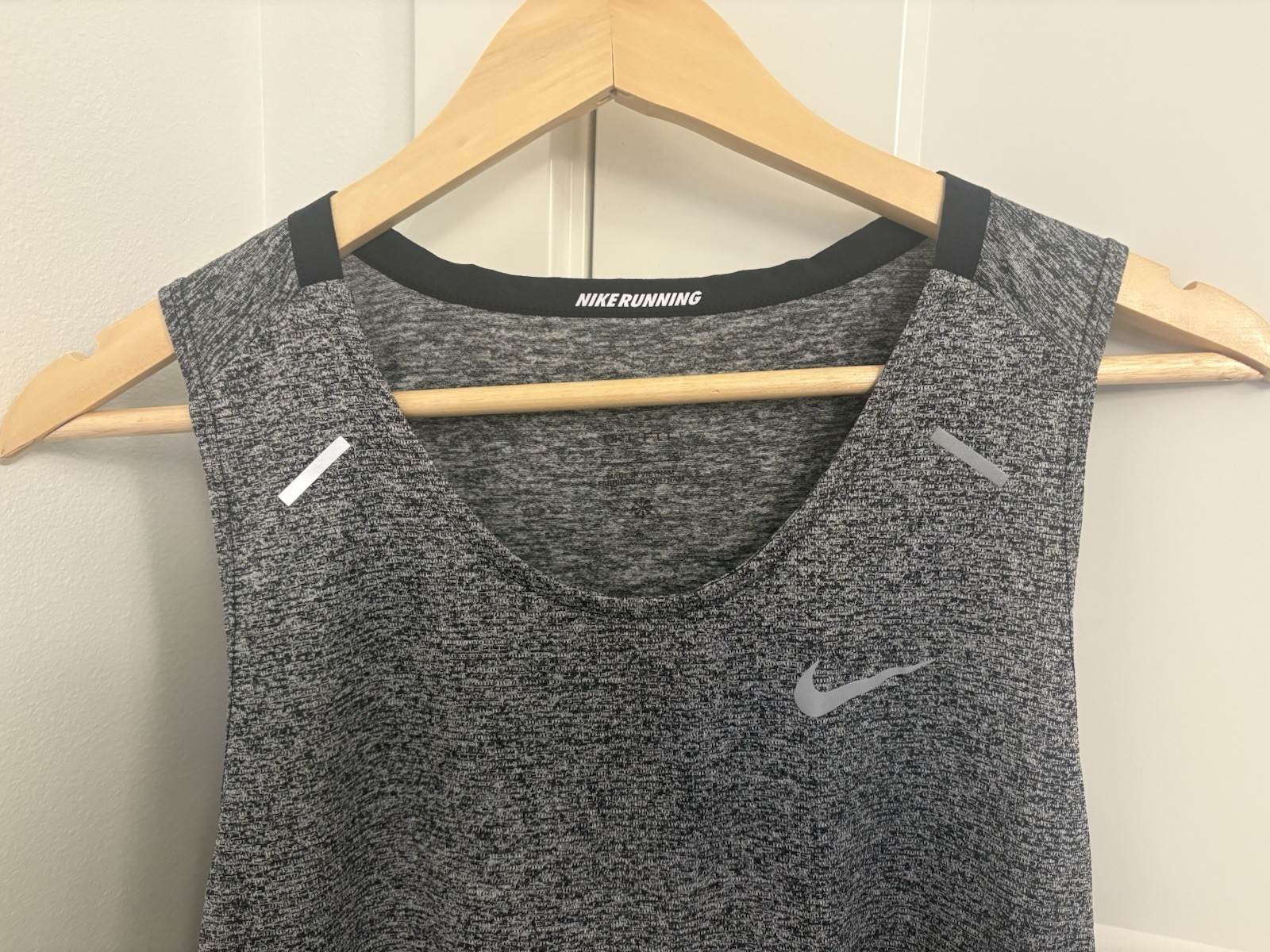 Nike Rise 365 Dri-Fit Running Tank Top CZ9179-011 Men's Black Heather Size L gallery