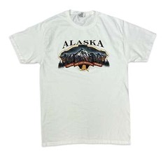 Vintage Fruit of the Loom Alaska White Graphic American T-Shirt Medium