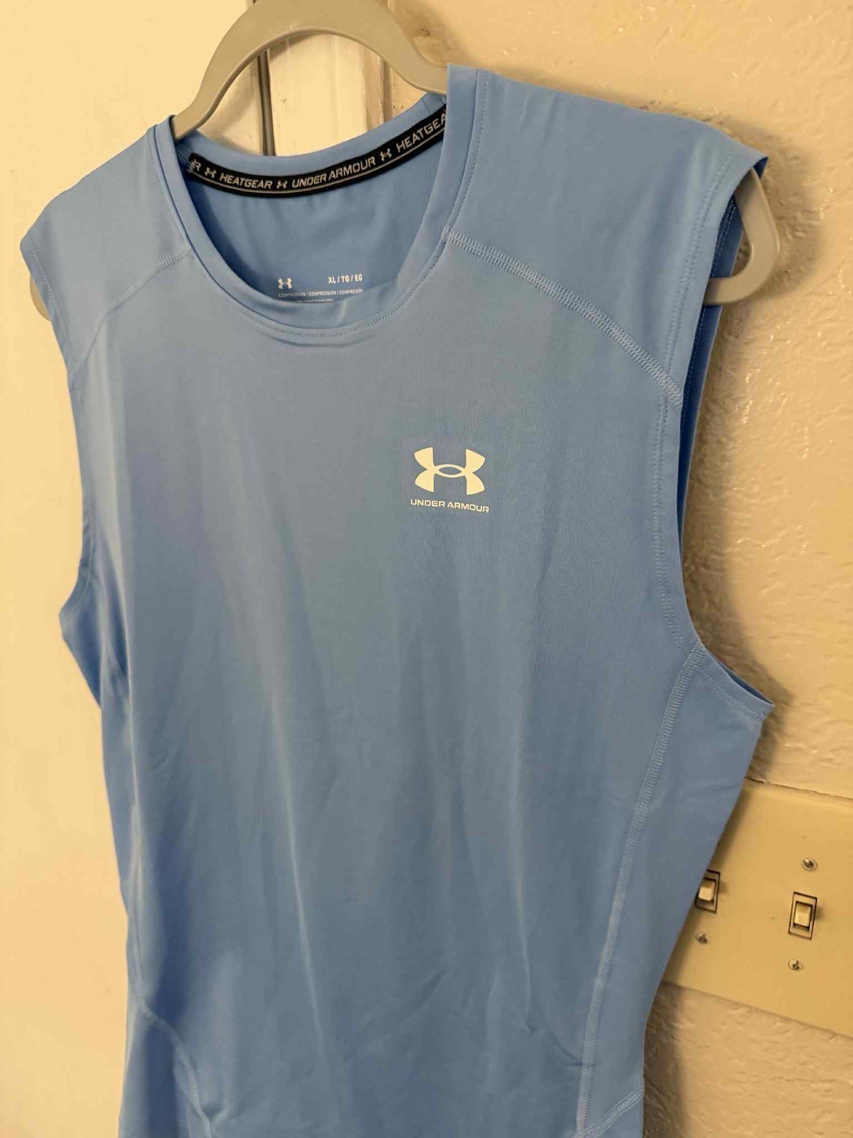 Under Armour Men's HeatGear Compression No-Sleeve Top Blue Sz XL gallery