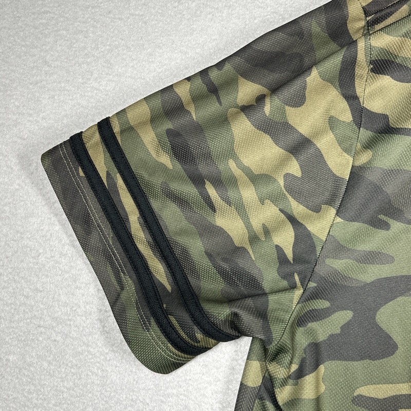 Forever 21 Camo Baseball Jersey Men’s M Green Forest Camouflage gallery