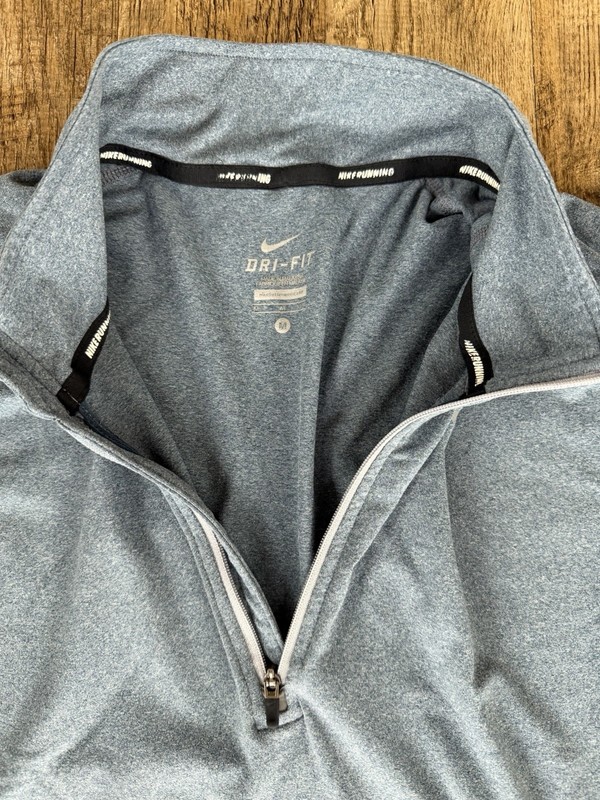 Nike Running Jacket Mens Medium Blue Active Thumb Holes 1/4 Zip Dri Fit Element gallery