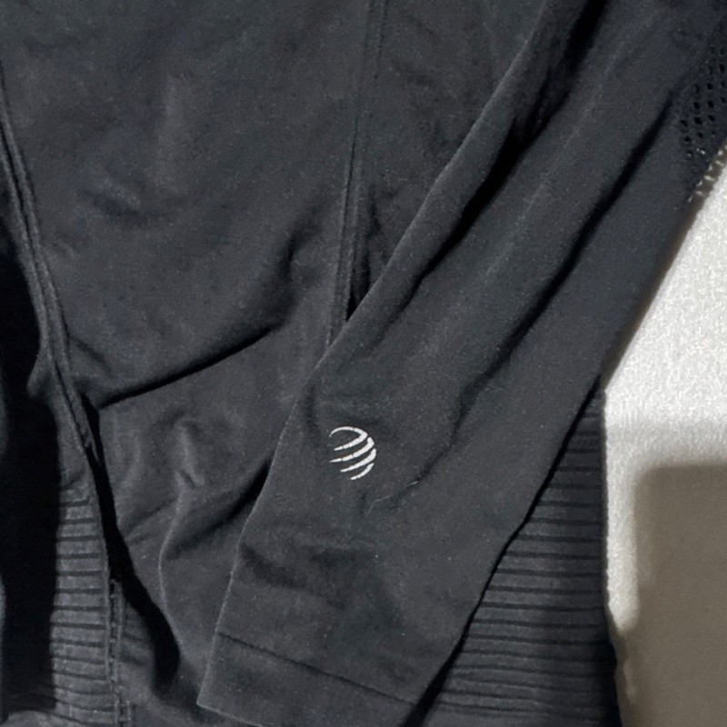 MPG Women’s Pullover compression Size M gallery
