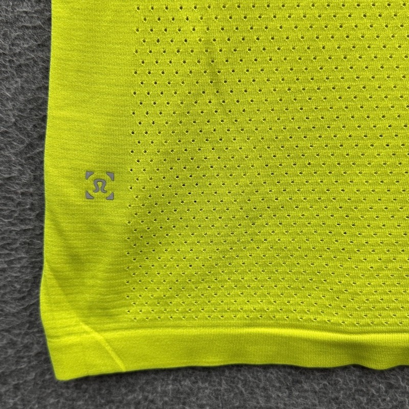 Lululemon Shirt Mens Large Bolt Yellow Metal Vent Breathe Mesh Short Sleeve Crew gallery