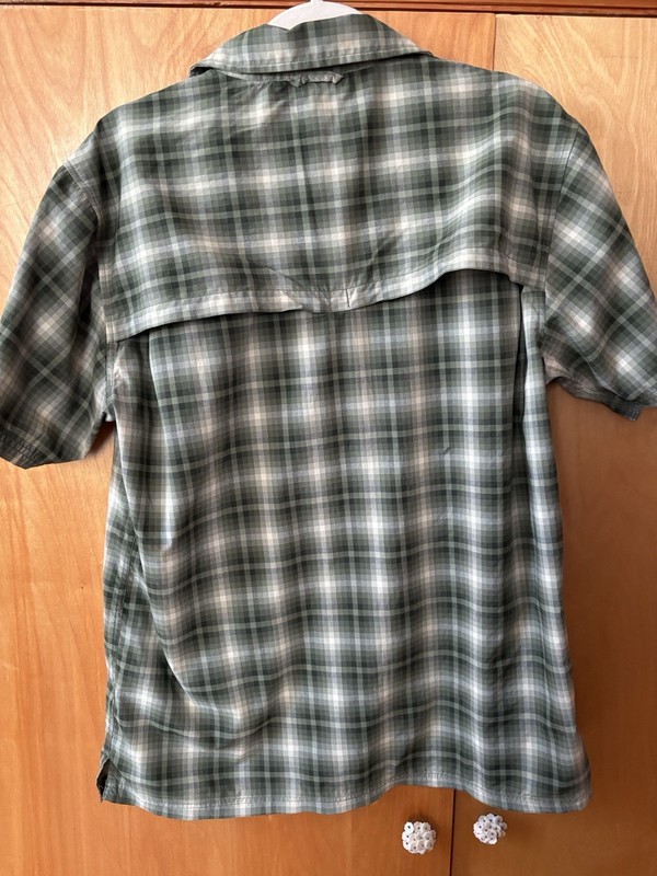 Eastern Mountain Sports Hiking Shirt Size M Hiking Activewear Light Weight gallery